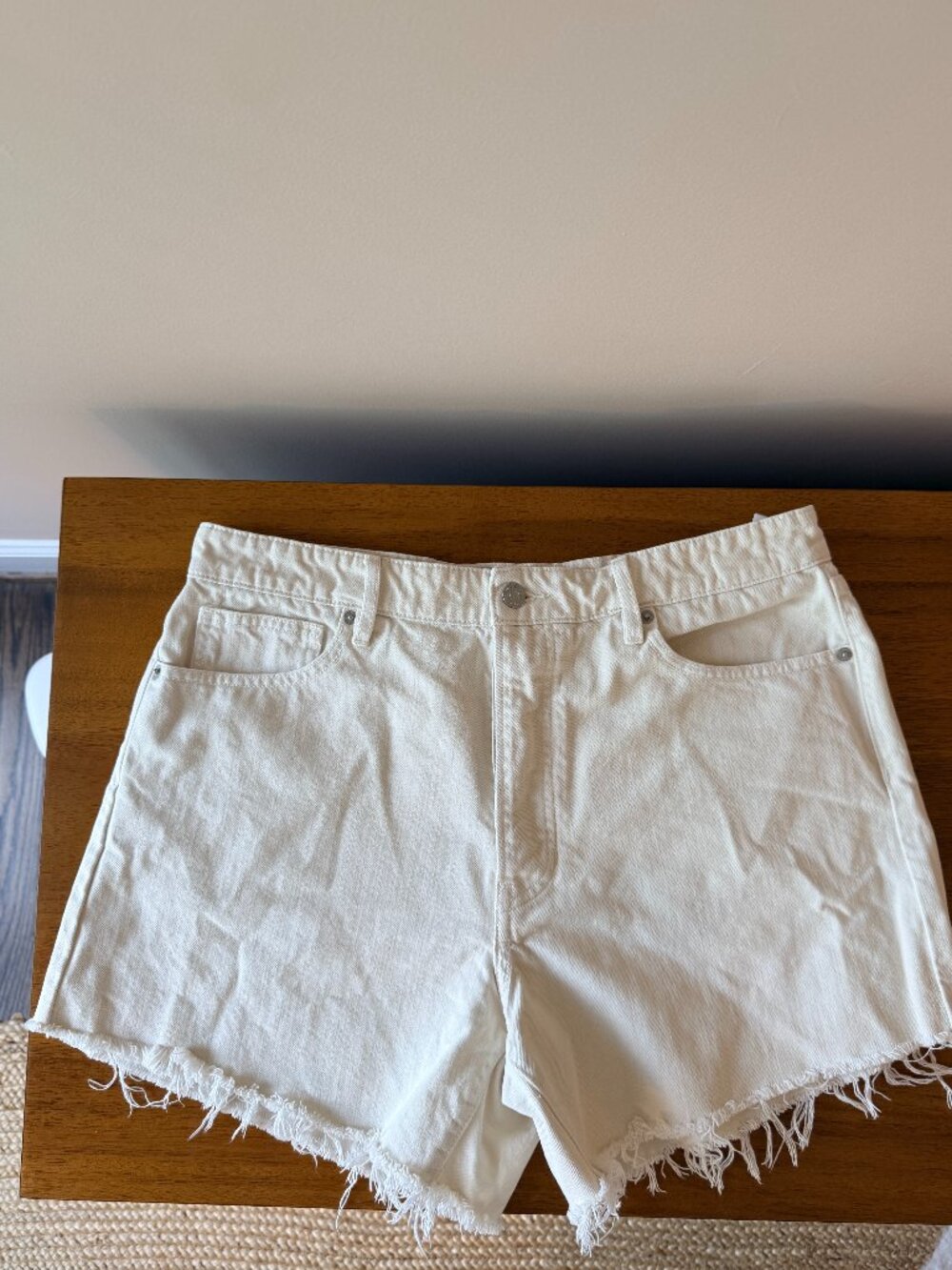 Veronica Beard Ellis Mid-Rise Denim Cutoff Shorts, White/Ecru, Size 31
